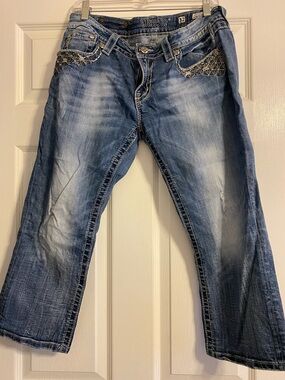 Miss Me Light Blue Faded Crop Jeans with Silver Lace Pockets